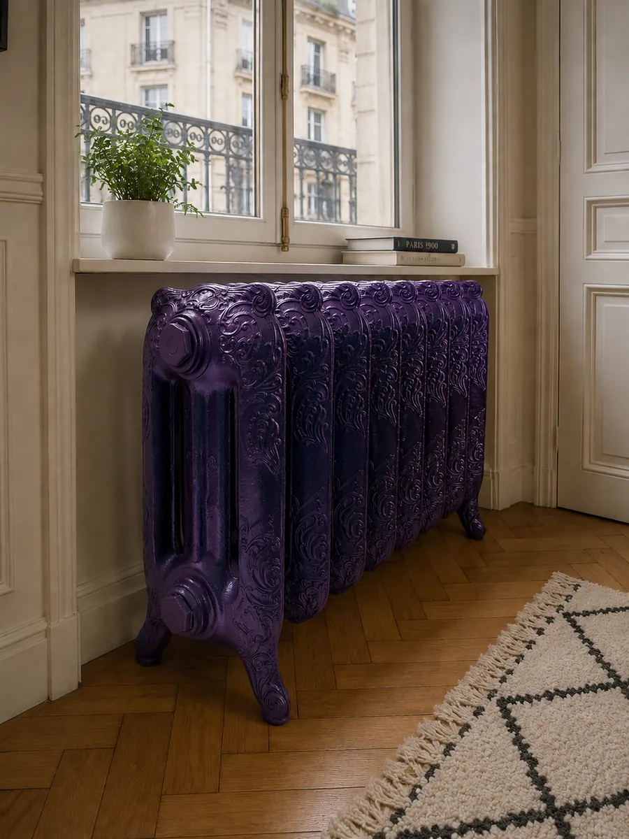 Radiateur en fonte fleuri modèle Rococo à 3 colonnes, hauteur 46 cm, restauré par REMANENCE